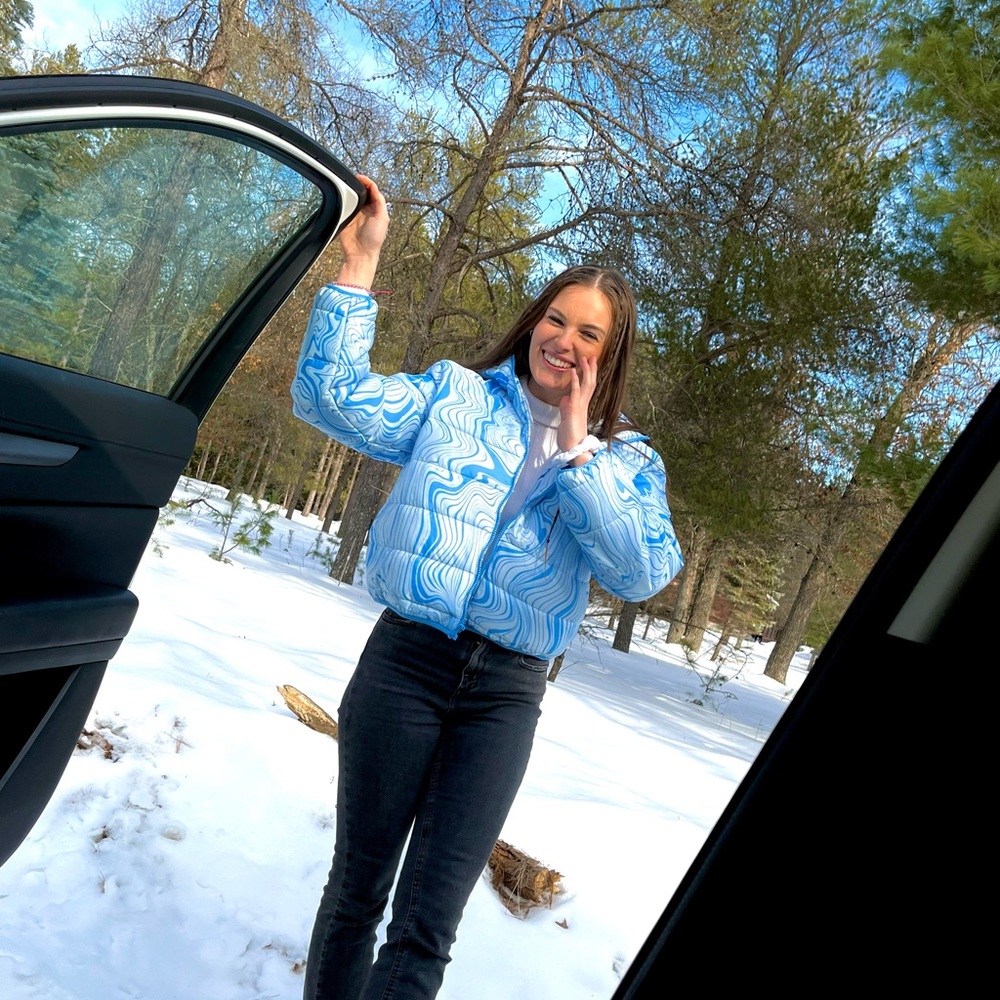 Puffer jacket! - Picture 3 of 3